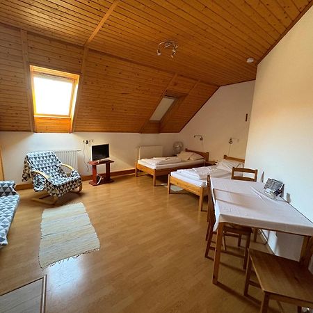 Haramia Csapszek Es Fogado Hotel Szombathely Luaran gambar